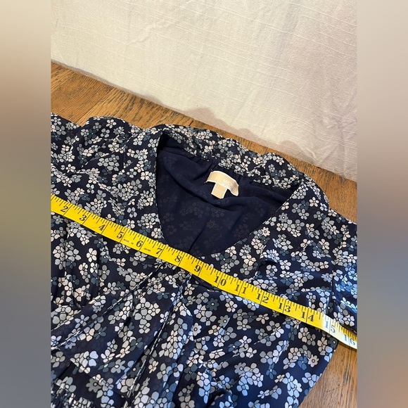 💙NWOT Michael Kors floral ruched blouse - XXS💙 - Picture 4 of 9